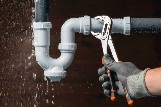 Professional Leak Detection technician working in Dulles, VA